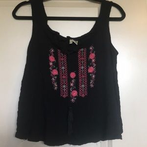 🔴Passport Sleeveless Top🔴